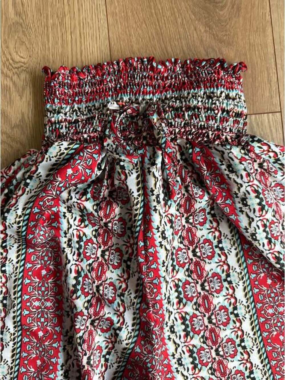 Silky pattern pants